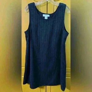 valerie stevens Black 100% Wool sleeveless Shift dress Size 12 EUC